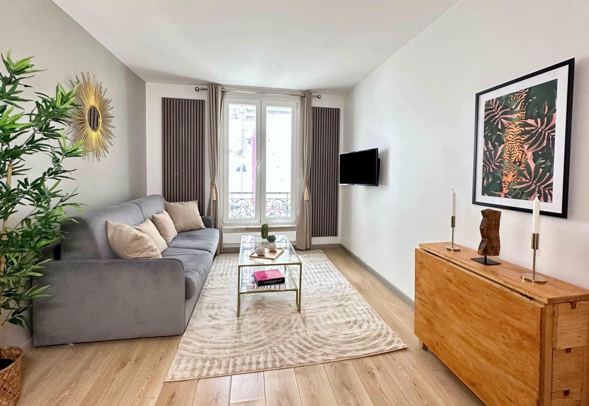 Comfortable Family Flat In * Parijs